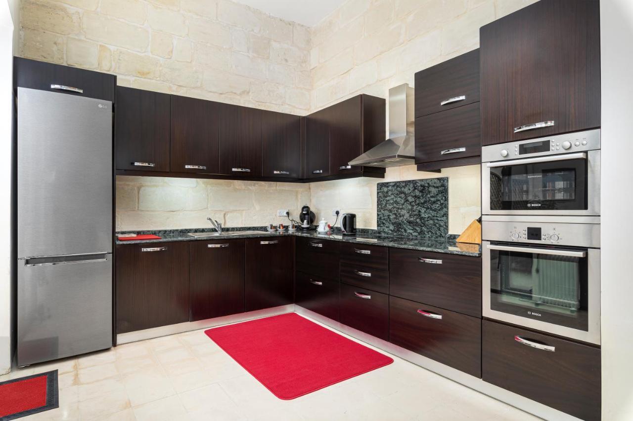 Traditional & Modern Maltese Townhouse - Rooftop Terrace And Sea Views, Close To Birgu Waterfront Cospicua Exterior foto