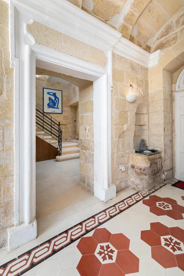 Traditional & Modern Maltese Townhouse - Rooftop Terrace And Sea Views, Close To Birgu Waterfront Cospicua Exterior foto