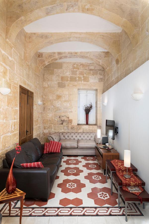 Traditional & Modern Maltese Townhouse - Rooftop Terrace And Sea Views, Close To Birgu Waterfront Cospicua Exterior foto